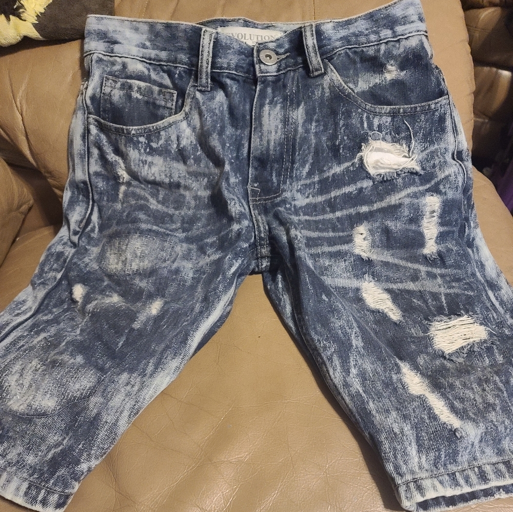 Men"s ripped Denium shorts